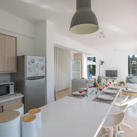 Danae Pearl 10 Villa Paralimni