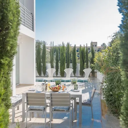 Villa Danae Pearl 10 *