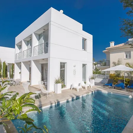 Danae Pearl 10 Villa